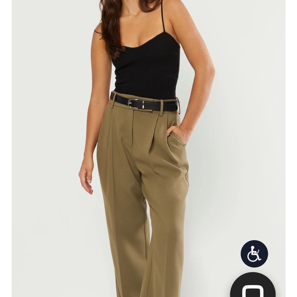 NWOT oak and fort sweetheart tank. Size medium. - Picture 2 of 3